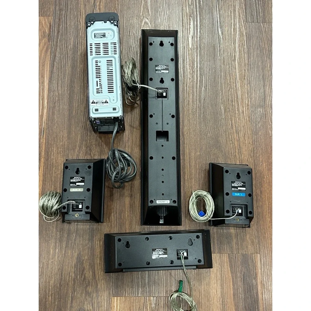 Sony S-AIR Surround Amplifier TA-SA100WR 2 Sur,‎ 1 Centre, 1 Front Speakers 5pcs